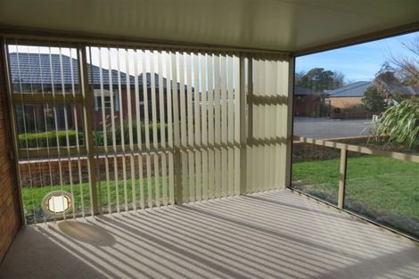 Photo of property in 2 Piper Lane, Beckenham, Christchurch, 8023