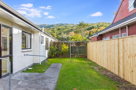 Photo of property in 39a Findlay Street, Tawa, Wellington, 5028
