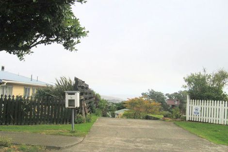 Photo of property in 6 Idaho Place, Ascot Park, Porirua, 5024