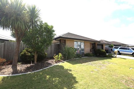 Photo of property in 16 Te Kio Crescent, Papamoa Beach, Papamoa, 3118