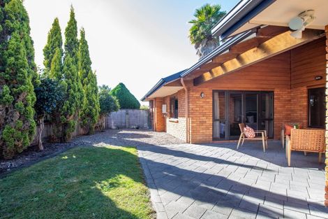 Photo of property in 2 Shiraz Place, Rototuna, Hamilton, 3210