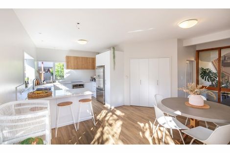 Photo of property in 249 Fifield Terrace, Opawa, Christchurch, 8023