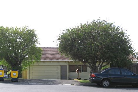 Photo of property in 1/18 Prestige Place, Castor Bay, Auckland, 0620