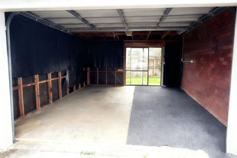 Photo of property in 62 West Fairway, Golflands, Auckland, 2013