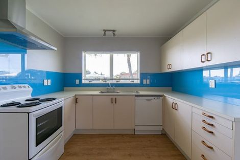 Photo of property in 9 Hilton Road, St Andrews, Hamilton, 3200