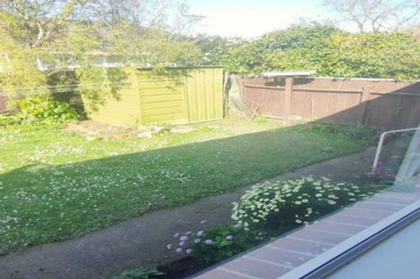 Photo of property in 2/3 Camp Street, Silverstream, Upper Hutt, 5019