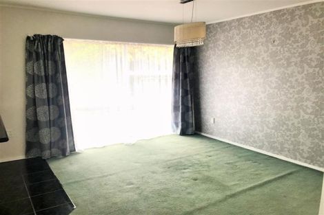 Photo of property in 185 Walter Strevens Drive, Conifer Grove, Takanini, 2112