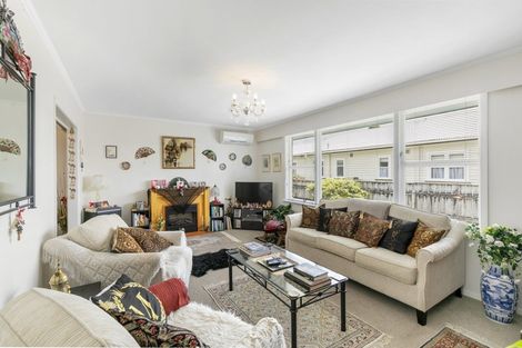 Photo of property in 2/135 Epuni Street, Epuni, Lower Hutt, 5011