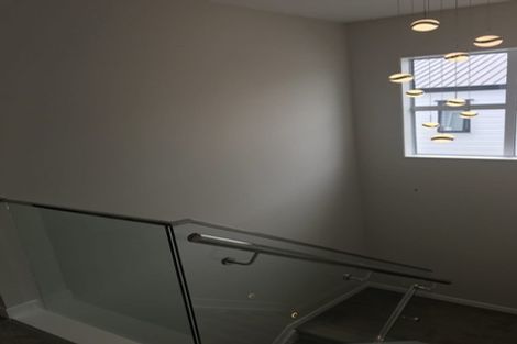 Photo of property in 10 Gunn Way, Hobsonville, Auckland, 0616