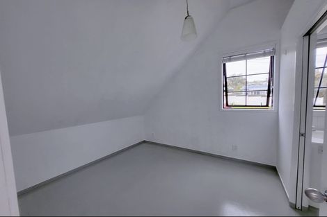 Photo of property in 1/17 Sandown Road, Rothesay Bay, Auckland, 0630