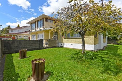 Photo of property in 3 Dowling Grove, Silverstream, Upper Hutt, 5019