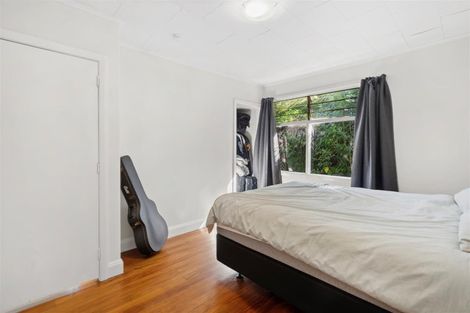 Photo of property in 8 James Grove, Stokes Valley, Lower Hutt, 5019