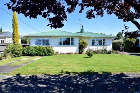 Photo of property in 10-12 Mckenzie Terrace, Carterton, 5713