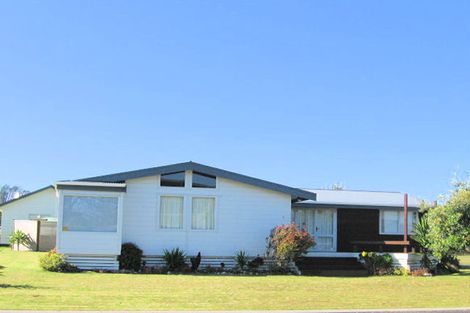 Photo of property in 16 Morcom Drive, Cooks Beach, Whitianga, 3591