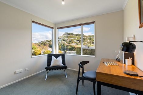 Photo of property in 69 Thatcher Crescent, Crofton Downs, Wellington, 6035