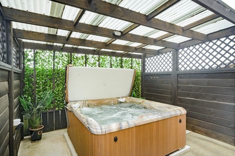 Photo of property in 2 Beau Lane, Feilding, 4702