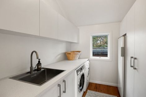 Photo of property in 16 Plunket Terrace, Hamilton East, Hamilton, 3216