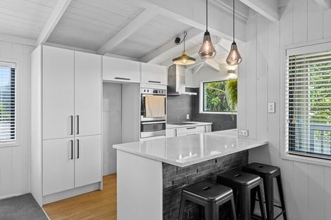 Photo of property in 41 Taioma Crescent, Te Atatu Peninsula, Auckland, 0610