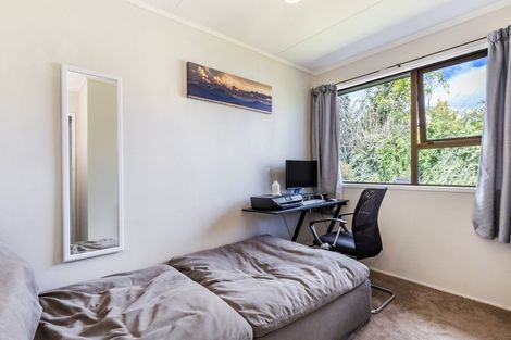 Photo of property in 2 Epping Place, Richmond Heights, Taupo, 3330