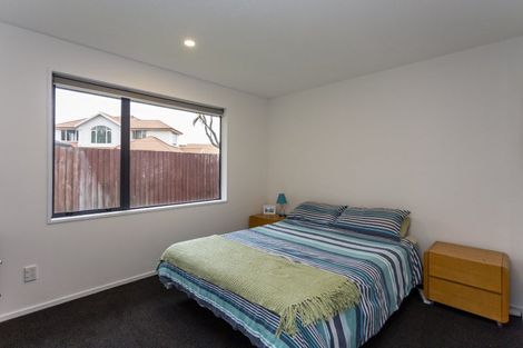 Photo of property in 35 Broadhaven Avenue, Parklands, Christchurch, 8083