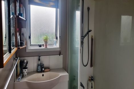 Photo of property in 14 Vina Place, Massey, Auckland, 0614