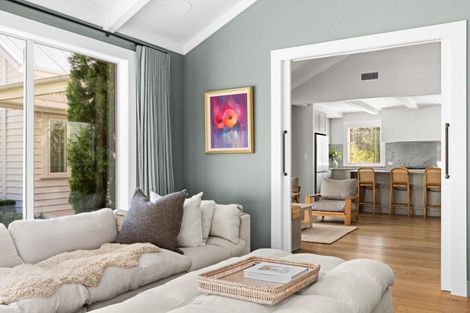 Photo of property in 12 Taruna Place, Havelock North, 4130