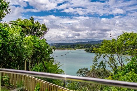 Photo of property in 41 Pohutukawa Avenue, Shelly Park, Auckland, 2014