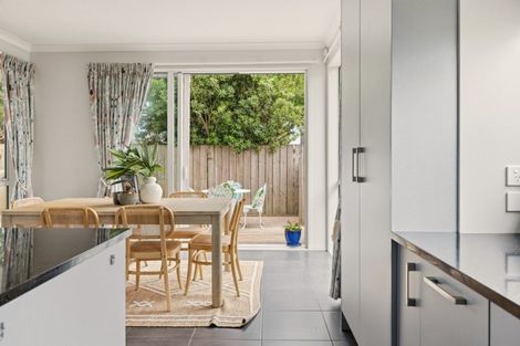 Photo of property in 15 Spinifex Street, Papamoa Beach, Papamoa, 3118