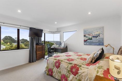 Photo of property in 28a Orchard Road, Waiake, Auckland, 0630