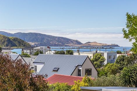 Photo of property in 167a Sutherland Road, Lyall Bay, Wellington, 6022