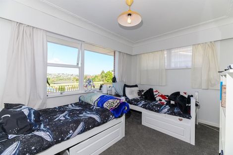 Photo of property in 135 Coronation Road, Hillcrest, Auckland, 0627