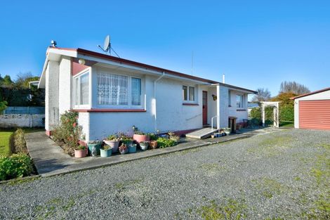 Photo of property in 2 Kiwi Street, East Gore, Gore, 9710