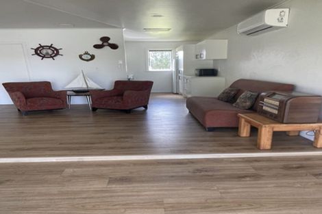 Photo of property in 113 Ferry Parade, Herald Island, Auckland, 0618