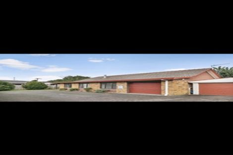 Photo of property in 290b Great South Road, Papakura, 2110