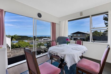 Photo of property in 16 Darwin Crescent, Spotswood, New Plymouth, 4310