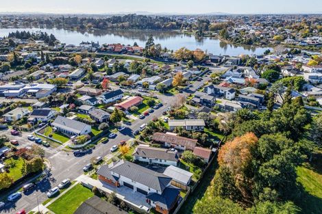 Photo of property in 17 Hibiscus Avenue, Hamilton Lake, Hamilton, 3204