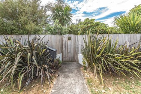 Photo of property in 6 Taranaki Street, Saint Johns Hill, Whanganui, 4501