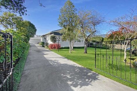 Photo of property in 38 Alpha Avenue, Strowan, Christchurch, 8052