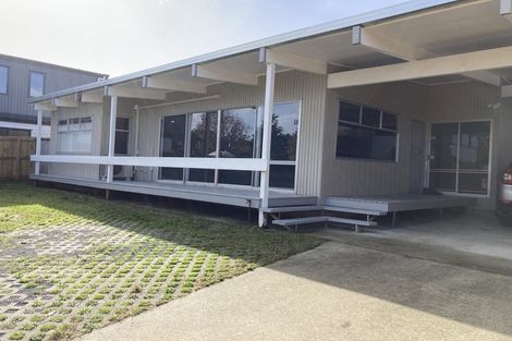 Photo of property in 52 Cascades Road, Pakuranga Heights, Auckland, 2010