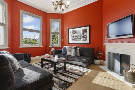 Photo of property in 12 Vincent Road, Northcote Point, Auckland, 0627