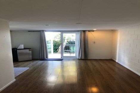 Photo of property in 3/138 Rangatira Road, Beach Haven, Auckland, 0626