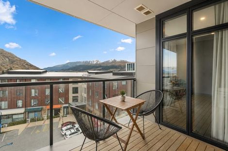 Photo of property in Wyndham Gardens Apartments, 30 Red Oaks Drive, Frankton, Queenstown, 9300