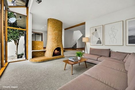 Photo of property in 24 Whitby Crescent, Mairangi Bay, Auckland, 0630