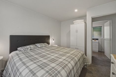 Photo of property in 14 Ogilvie Road, Kinloch, Taupo, 3377