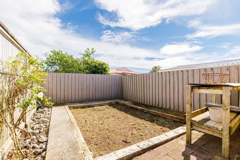 Photo of property in 115 Heta Road, Highlands Park, New Plymouth, 4312