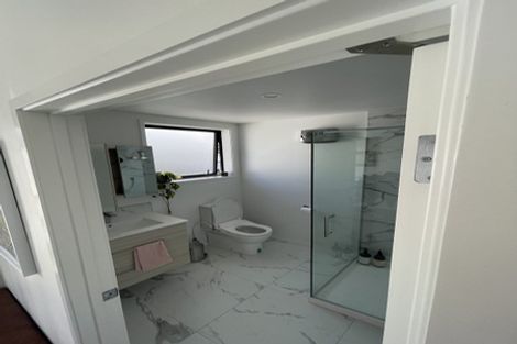 Photo of property in 7/6 St Leonards Road, Kelston, Auckland, 0602