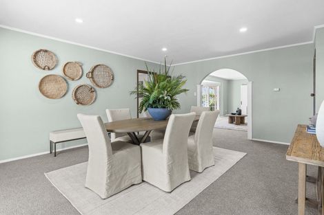 Photo of property in 76a Mangorei Road, Strandon, New Plymouth, 4312