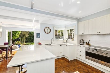 Photo of property in 17 Saint Albans Grove, Woburn, Lower Hutt, 5010