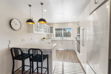 Photo of property in 1 Leigh Place, Paraparaumu Beach, Paraparaumu, 5032