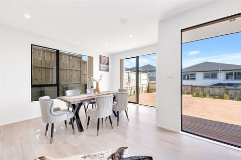 Photo of property in 35 Tinaku Road, Flat Bush, Auckland, 2019